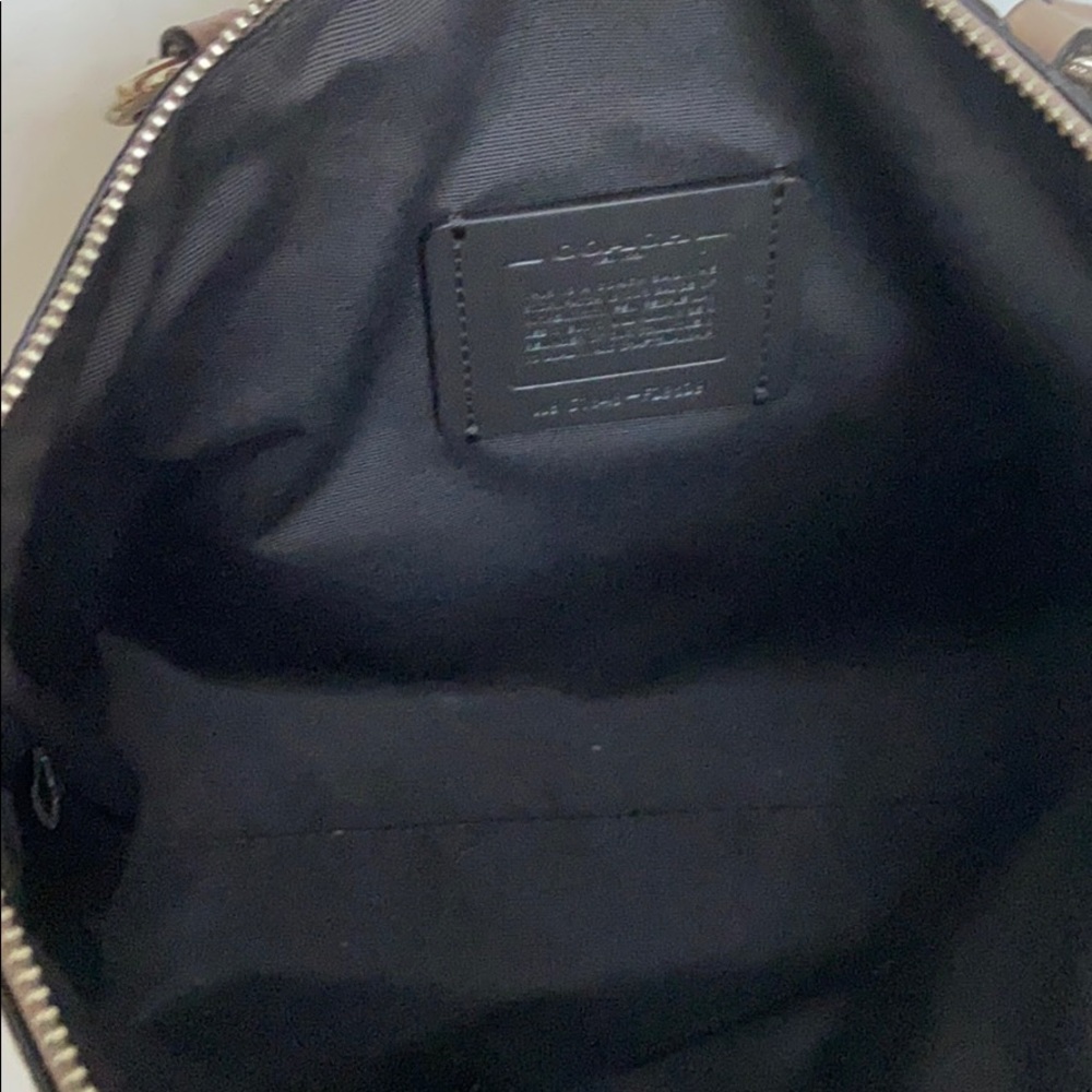 Coach Bag - Picture 3 of 7